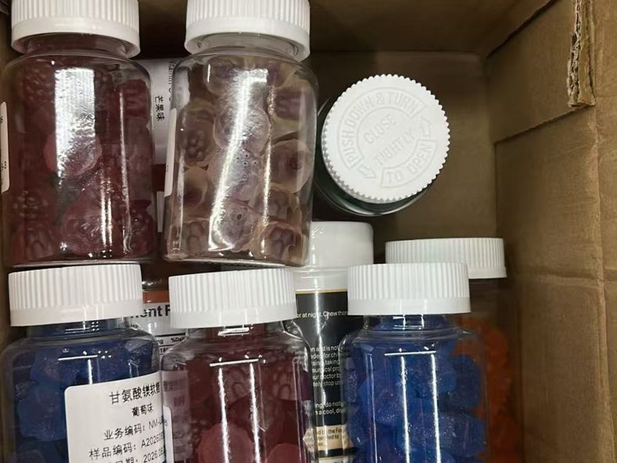 NuCoreBio private label supplement sample shipped to United Kingdom